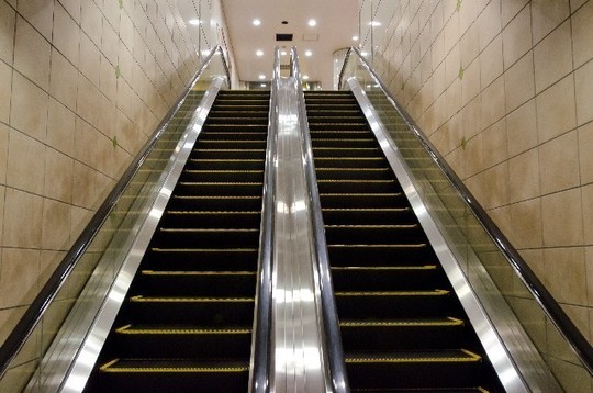自動エスカレーターの図