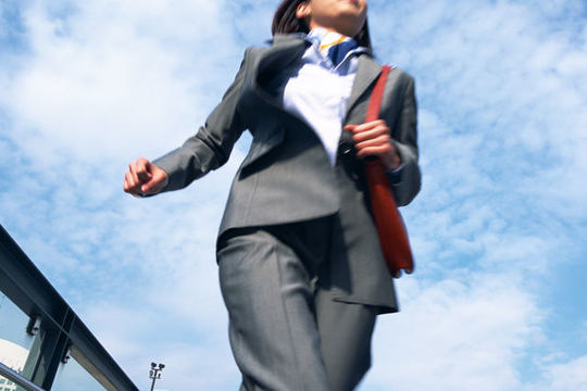 業務をスピーディーに処理していくイメージ